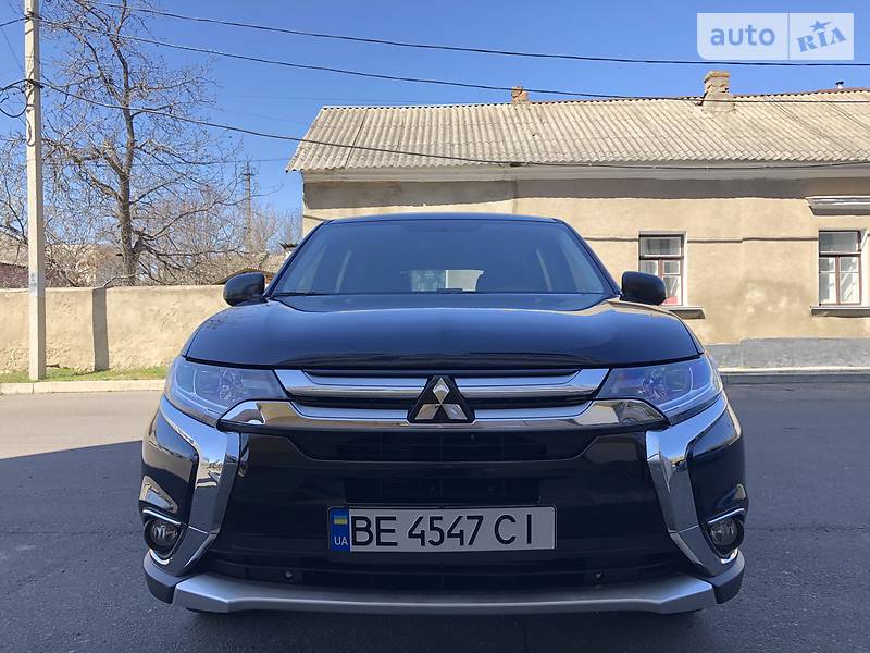 Позашляховик / Кросовер Mitsubishi Outlander 2018 в Вознесенську фото 2 Позашляховик / Кросовер Mitsubishi Outlander 2018 в Вознесенську