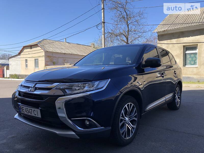 Позашляховик / Кросовер Mitsubishi Outlander 2018 в Вознесенську фото Позашляховик / Кросовер Mitsubishi Outlander 2018 в Вознесенську