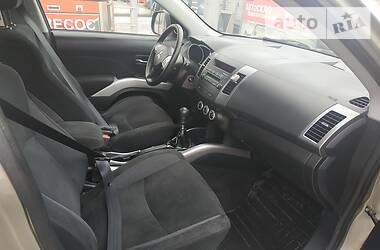 Позашляховик / Кросовер Mitsubishi Outlander 2009 в 