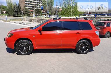 Позашляховик / Кросовер Mitsubishi Outlander 2004 в 
