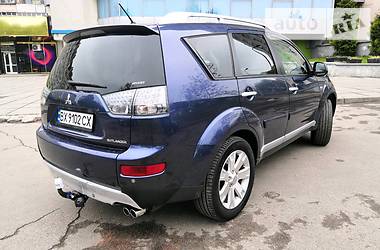 Позашляховик / Кросовер Mitsubishi Outlander 2008 в 