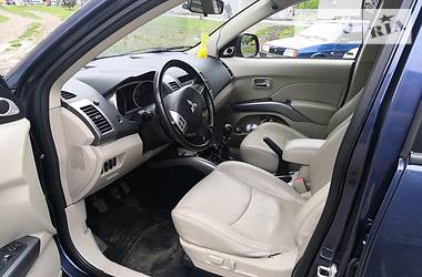 Позашляховик / Кросовер Mitsubishi Outlander 2008 в 
