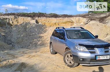 Позашляховик / Кросовер Mitsubishi Outlander 2005 в 