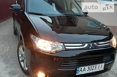 Внедорожник / Кроссовер Mitsubishi Outlander 2013 в Киеве