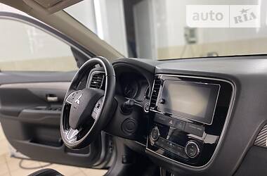 Позашляховик / Кросовер Mitsubishi Outlander 2017 в Сумах