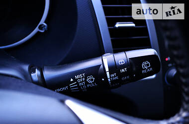 Внедорожник / Кроссовер Mitsubishi Outlander 2010 в 