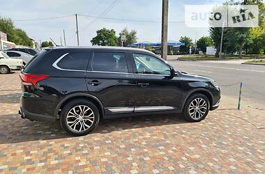 Внедорожник / Кроссовер Mitsubishi Outlander 2015 в Белой Церкви