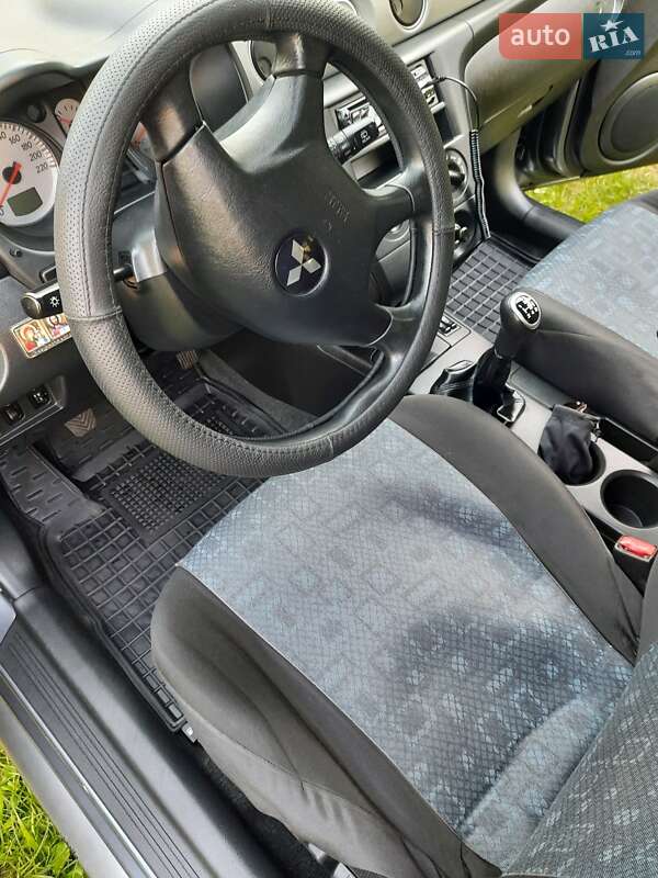 Позашляховик / Кросовер Mitsubishi Outlander 2008 в Ржищеві