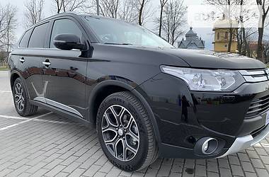 Внедорожник / Кроссовер Mitsubishi Outlander 2015 в Коломые