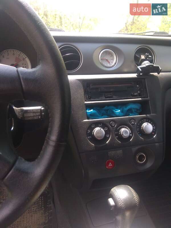 Позашляховик / Кросовер Mitsubishi Outlander 2005 в Києві