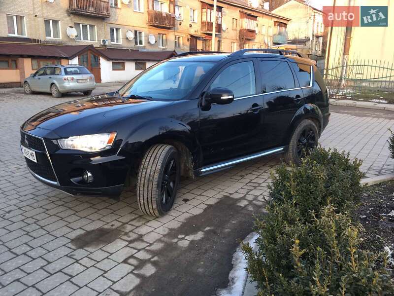 Позашляховик / Кросовер Mitsubishi Outlander 2010 в Турці
