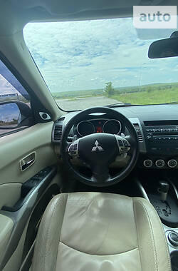 Внедорожник / Кроссовер Mitsubishi Outlander 2007 в Днепре