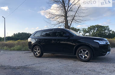 Внедорожник / Кроссовер Mitsubishi Outlander 2014 в Броварах