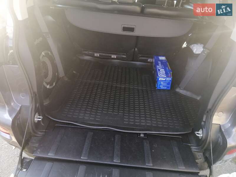 Внедорожник / Кроссовер Mitsubishi Outlander 2010 в Киеве