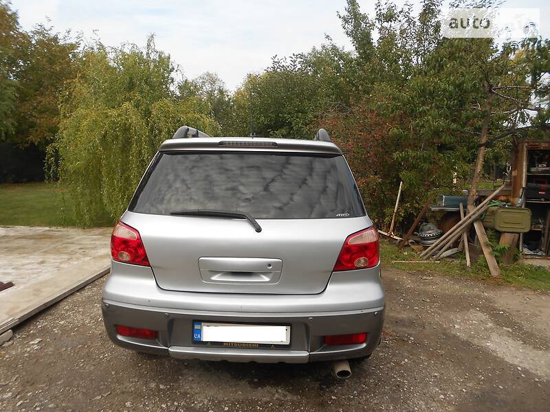 Внедорожник / Кроссовер Mitsubishi Outlander 2005 в Запорожье