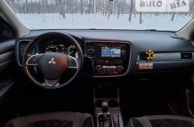 Внедорожник / Кроссовер Mitsubishi Outlander 2012 в Кропивницком