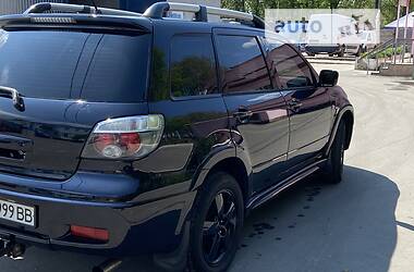 Внедорожник / Кроссовер Mitsubishi Outlander 2005 в Сумах