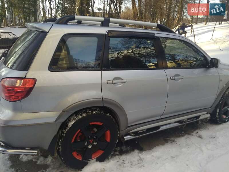 Внедорожник / Кроссовер Mitsubishi Outlander 2006 в Львове