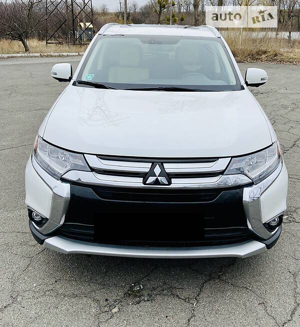 Позашляховик / Кросовер Mitsubishi Outlander 2017 в Києві фото 2 Позашляховик / Кросовер Mitsubishi Outlander 2017 в Києві