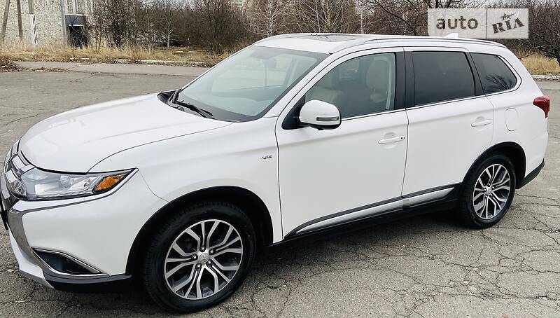 Позашляховик / Кросовер Mitsubishi Outlander 2017 в Києві фото 31 Позашляховик / Кросовер Mitsubishi Outlander 2017 в Києві