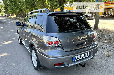 Внедорожник / Кроссовер Mitsubishi Outlander 2006 в Черкассах