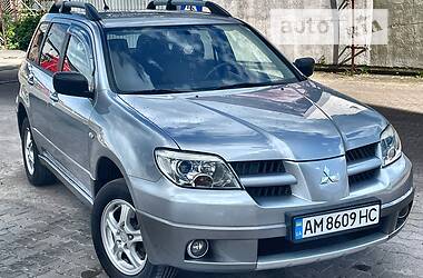 Позашляховик / Кросовер Mitsubishi Outlander 2009 в Житомирі