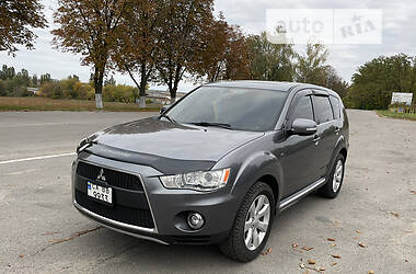 Внедорожник / Кроссовер Mitsubishi Outlander 2011 в Звенигородке