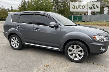 Внедорожник / Кроссовер Mitsubishi Outlander 2011 в Звенигородке