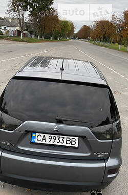 Внедорожник / Кроссовер Mitsubishi Outlander 2011 в Звенигородке