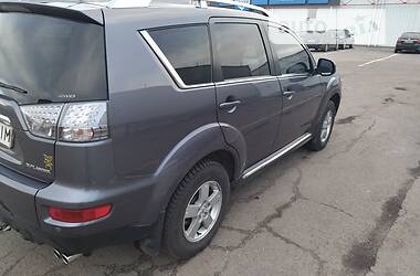 Внедорожник / Кроссовер Mitsubishi Outlander 2010 в Черкассах