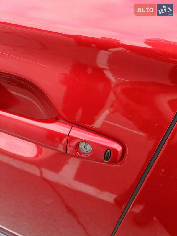 Внедорожник / Кроссовер Mitsubishi Outlander 2015 в Запорожье