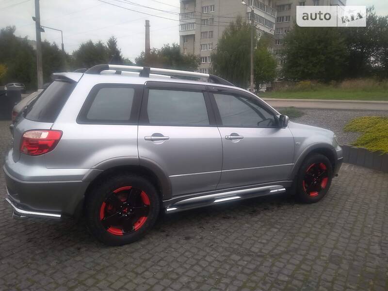 Mitsubishi Outlander 2006