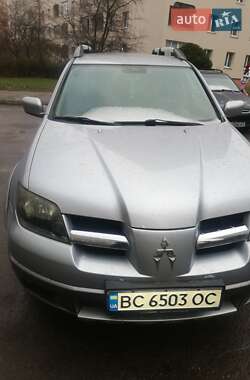 Внедорожник / Кроссовер Mitsubishi Outlander 2004 в Львове