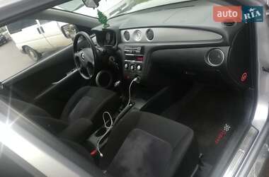 Внедорожник / Кроссовер Mitsubishi Outlander 2004 в 