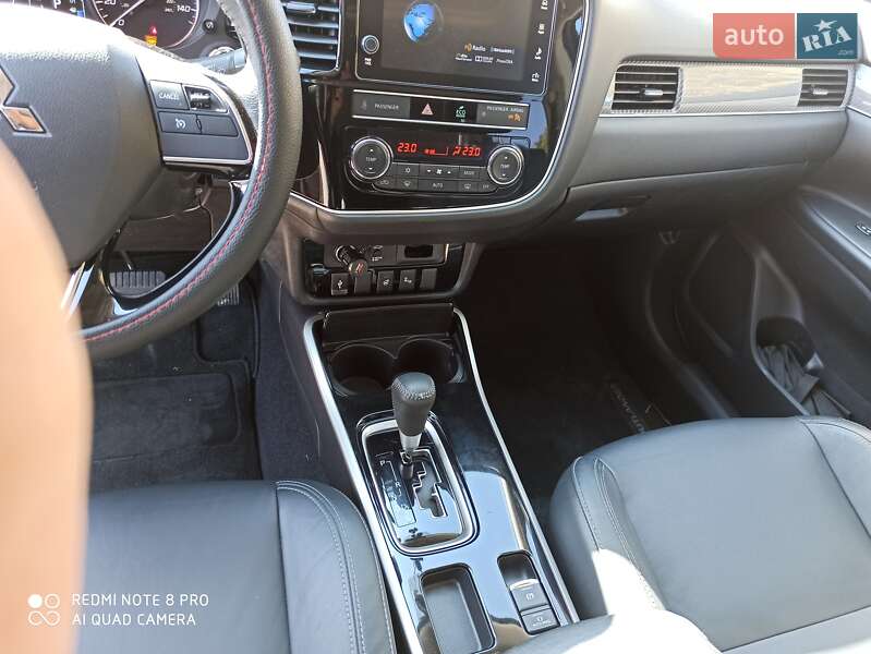 Универсал Mitsubishi Outlander 2019 в Одессе