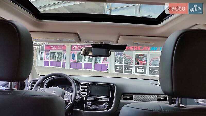 Позашляховик / Кросовер Mitsubishi Outlander 2018 в Запоріжжі