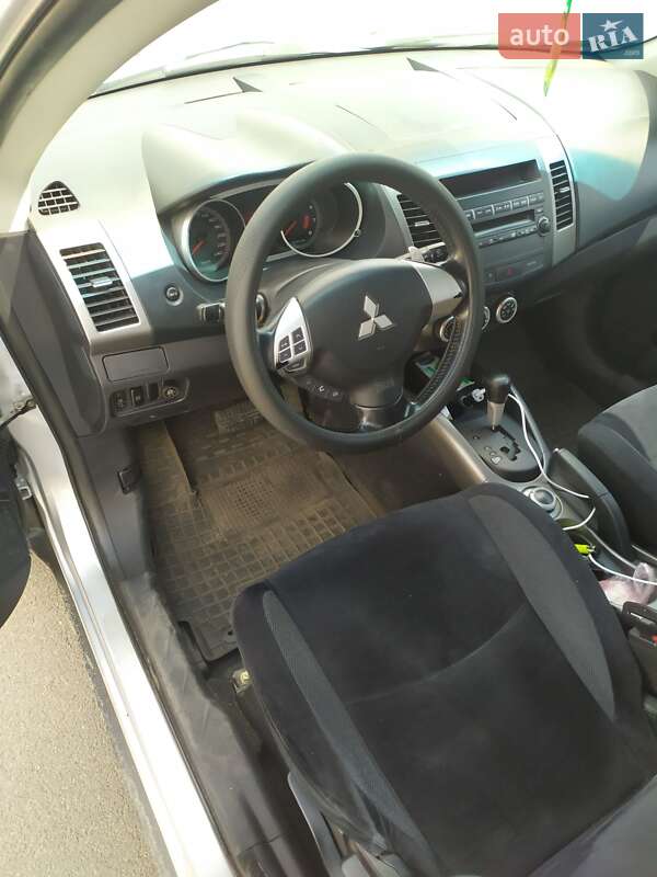 Позашляховик / Кросовер Mitsubishi Outlander 2007 в Кривому Розі