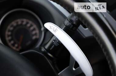 Внедорожник / Кроссовер Mitsubishi Outlander 2012 в 