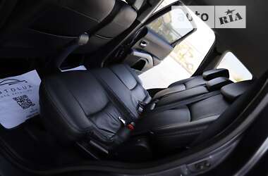 Внедорожник / Кроссовер Mitsubishi Outlander 2012 в 