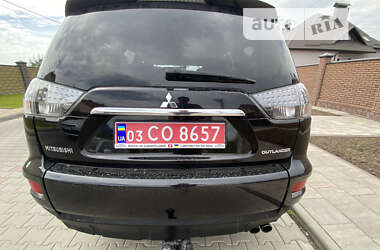 Внедорожник / Кроссовер Mitsubishi Outlander 2012 в Луцке