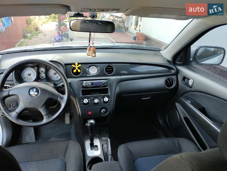 Позашляховик / Кросовер Mitsubishi Outlander 2007 в Хмельницькому