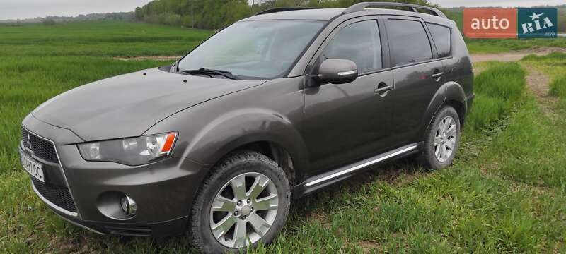 Внедорожник / Кроссовер Mitsubishi Outlander 2010 в Самборе фото 11 Внедорожник / Кроссовер Mitsubishi Outlander 2010 в Самборе