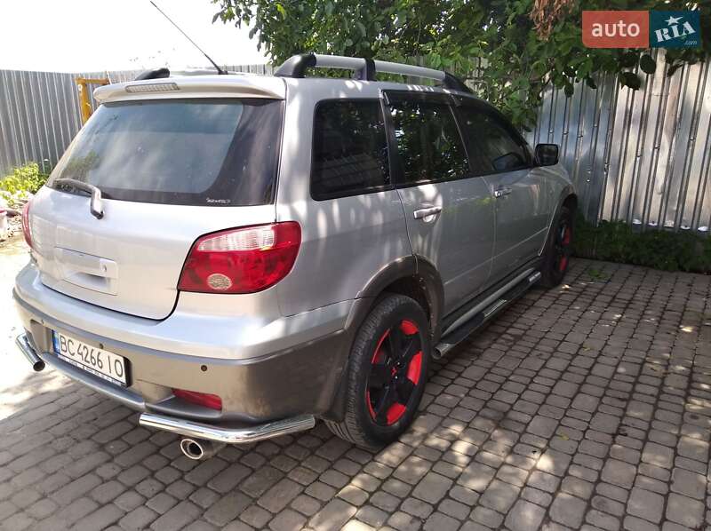 Внедорожник / Кроссовер Mitsubishi Outlander 2006 в Львове
