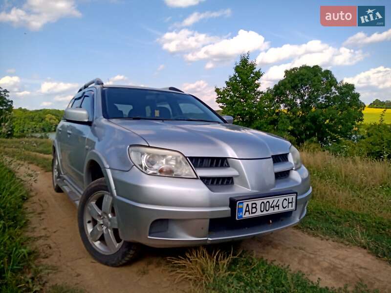 Внедорожник / Кроссовер Mitsubishi Outlander 2008 в Баре