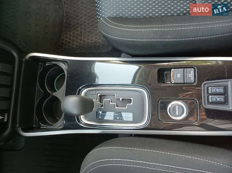 Позашляховик / Кросовер Mitsubishi Outlander 2018 в Києві фото 19 Позашляховик / Кросовер Mitsubishi Outlander 2018 в Києві