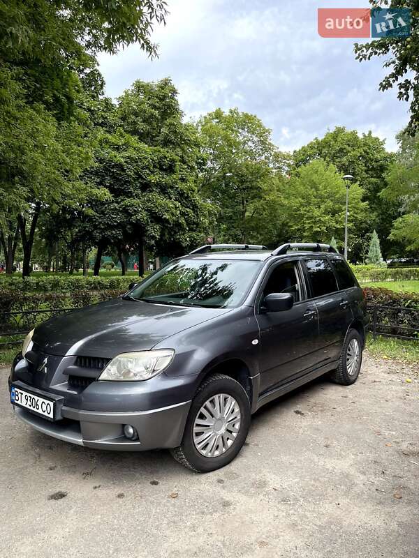Mitsubishi Outlander 2005