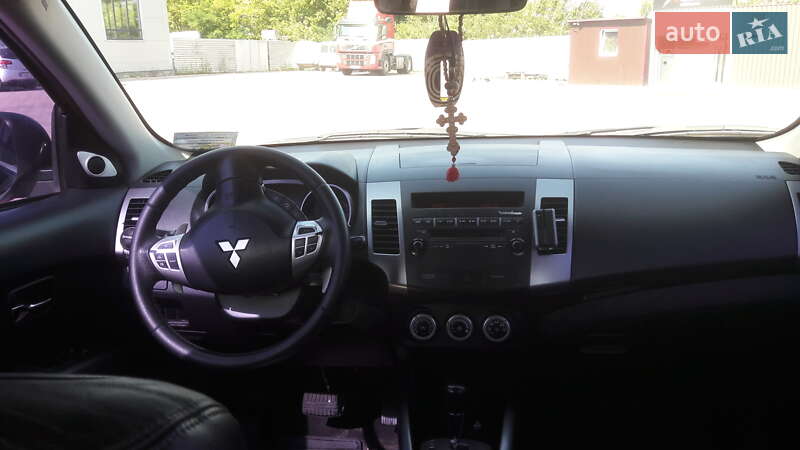 Внедорожник / Кроссовер Mitsubishi Outlander 2008 в Ровно