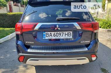 Позашляховик / Кросовер Mitsubishi Outlander 2018 в Кропивницькому