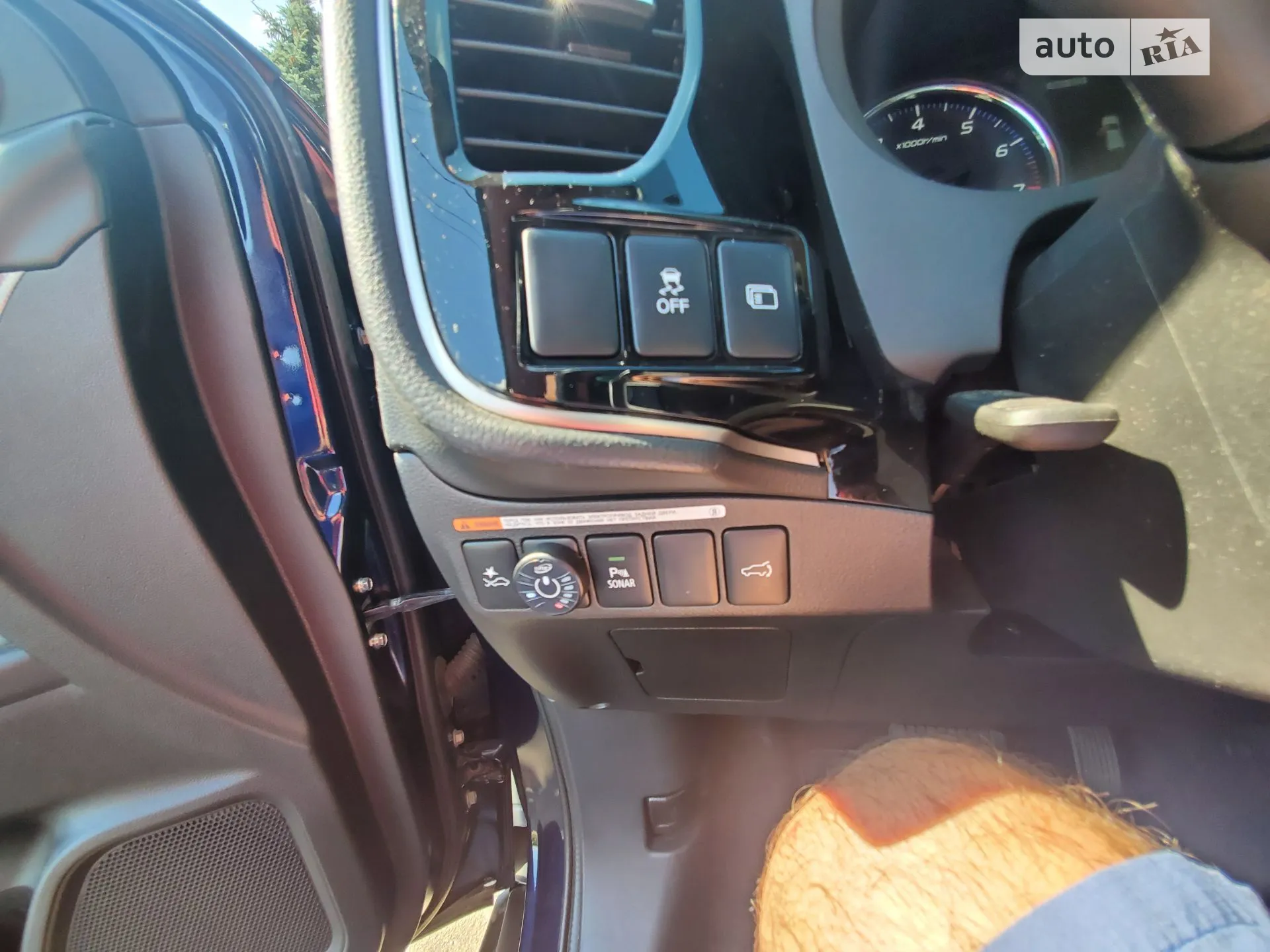 2018 Mitsubishi Outlander - мініатюра 27