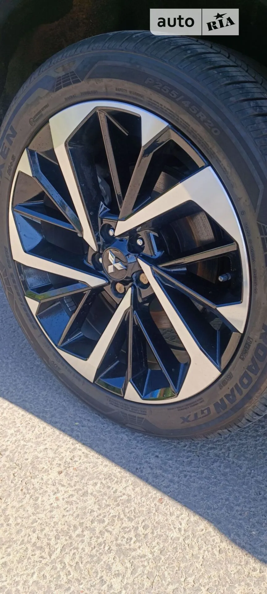 2021 Mitsubishi Outlander - мініатюра 2